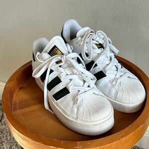 Adidas superstar